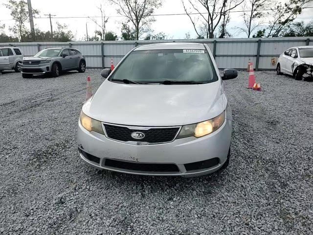 2013 Kia Forte - Image 10