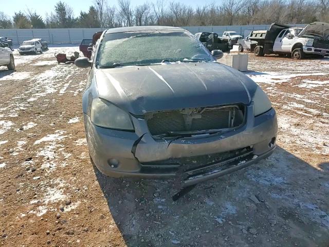 2005 Nissan Altima - Image 11