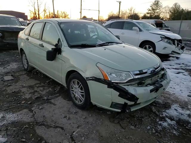 2010 Ford Focus - Image 11