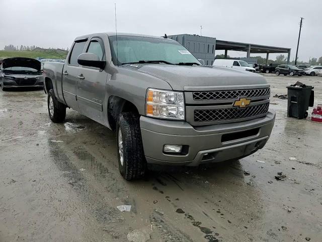 2014 Chevrolet Silverado - Image 11