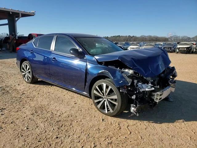 2019 Nissan Altima - Image 10