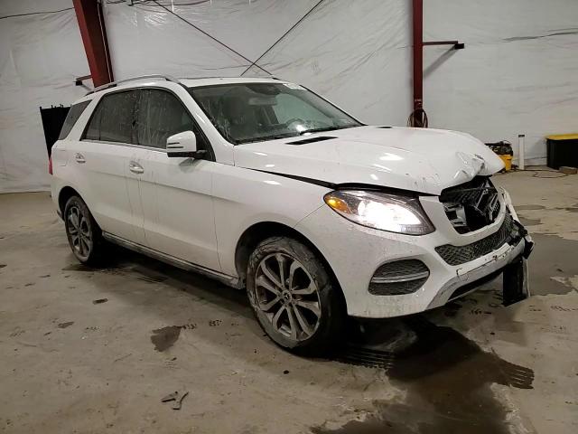 2018 Mercedes-Benz GLE - Image 11