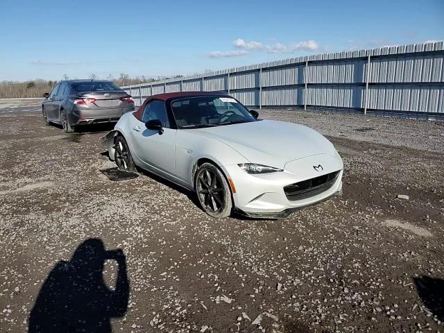 2018 Mazda MX-5 - Image 11