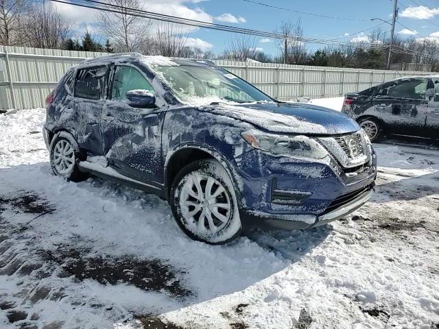 2017 Nissan Rogue - Image 10