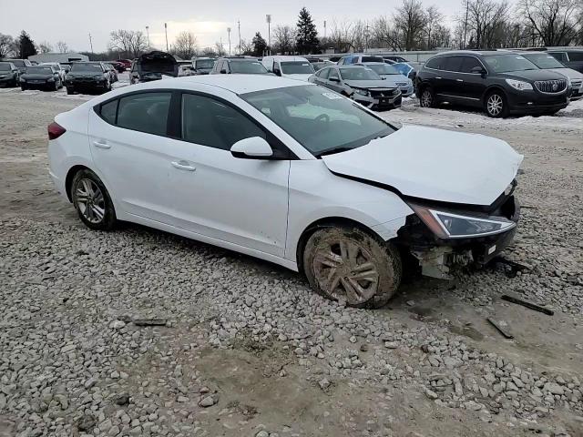 2019 Hyundai Elantra - Image 10