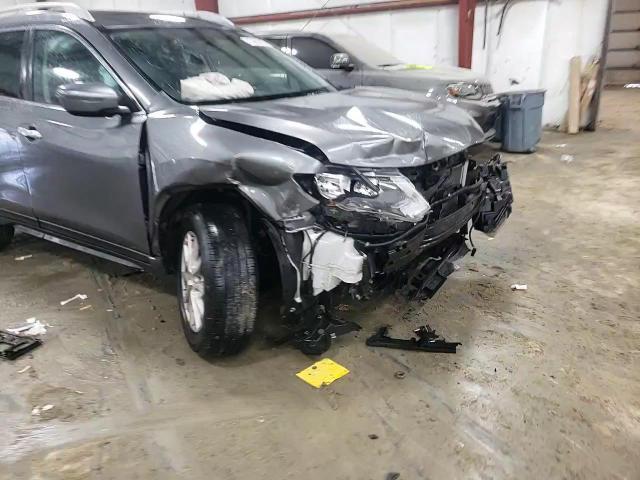 2017 Nissan Rogue - Image 15