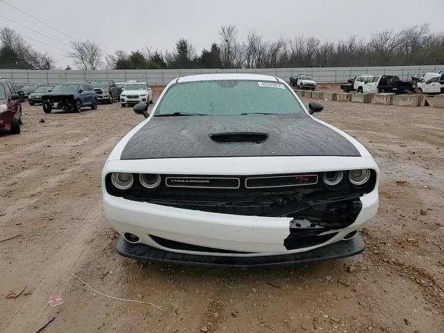 2020 Dodge Challenger - Image 11