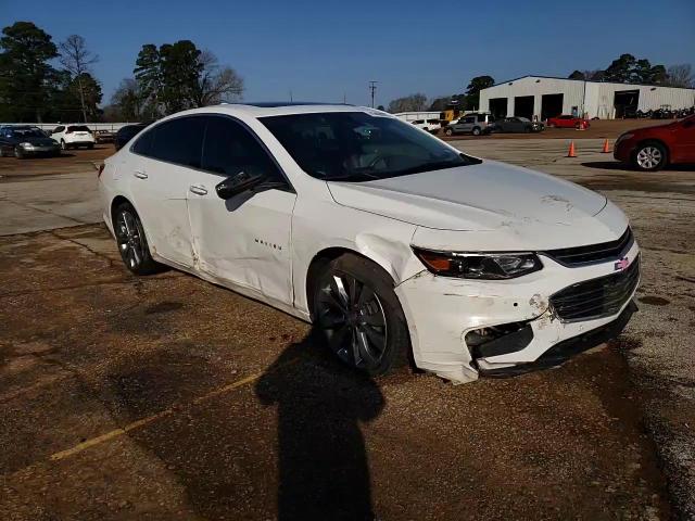 2017 Chevrolet Malibu - Image 10