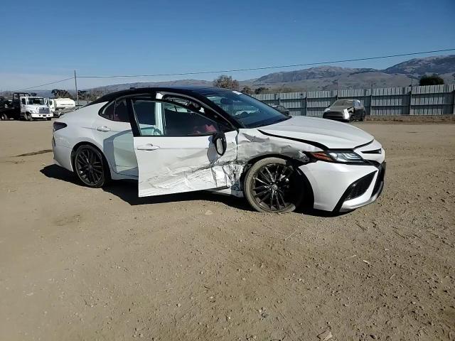 2021 Toyota Camry - Image 11