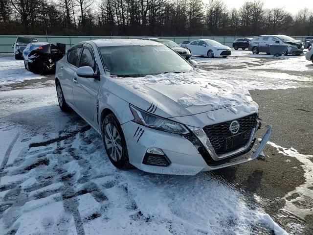 2019 Nissan Altima - Image 11