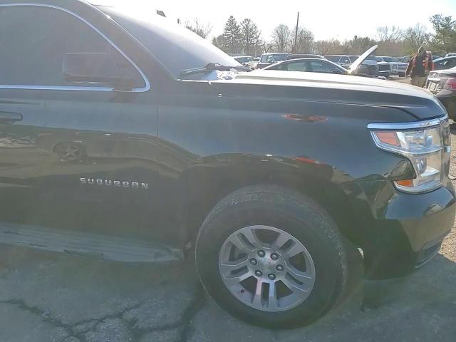 2015 Chevrolet Suburban - Image 11