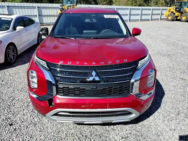 2024 Mitsubishi Outlander - Image 11