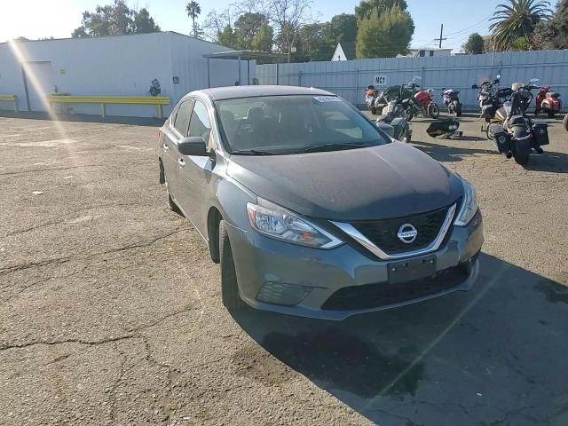 2016 Nissan Sentra - Image 11