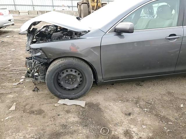 2009 Toyota Camry - Image 11