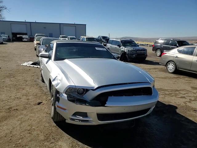 2014 Ford Mustang - Image 14