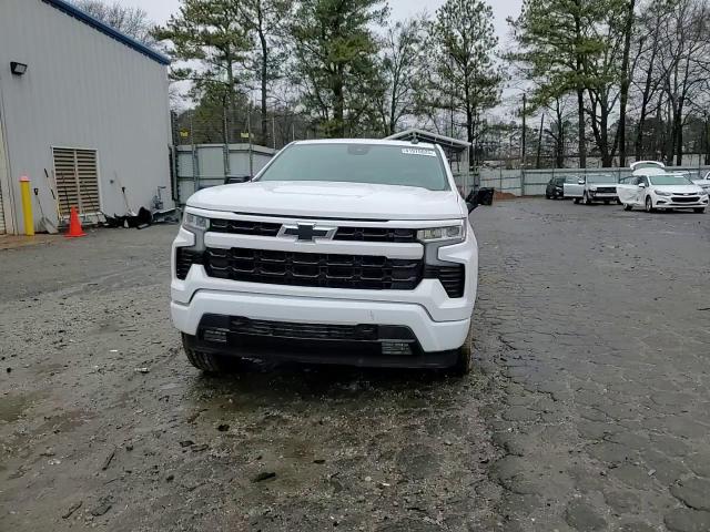 2022 Chevrolet Silverado - Image 12