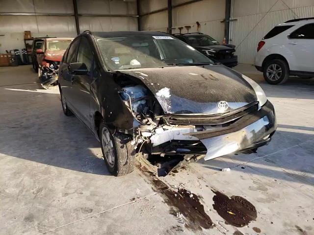 2005 Toyota Prius - Image 11