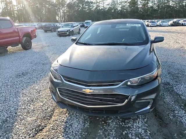 2017 Chevrolet Malibu - Image 11