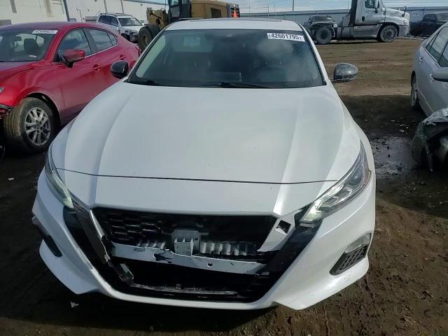 2020 Nissan Altima - Image 10