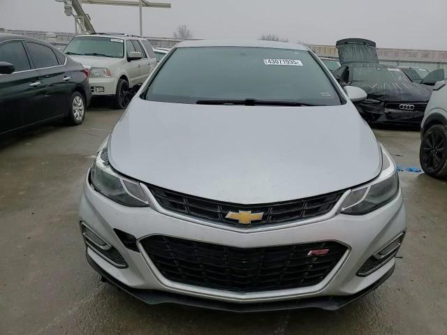 2017 Chevrolet Cruze - Image 10
