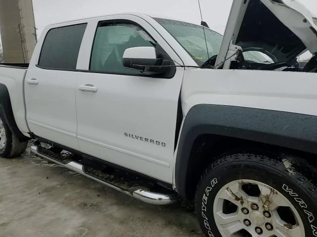 2016 Chevrolet Silverado - Image 11