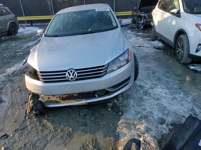 2014 Volkswagen Passat - Image 11