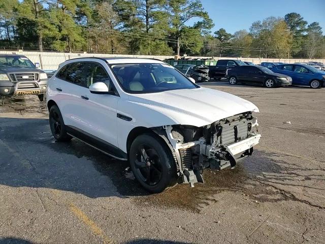 2017 Jaguar F-Pace - Image 15