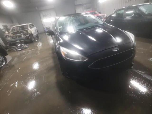2015 Ford Focus - Image 13
