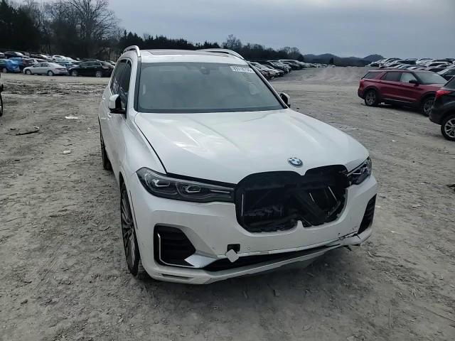 2021 BMW X7 - Image 11
