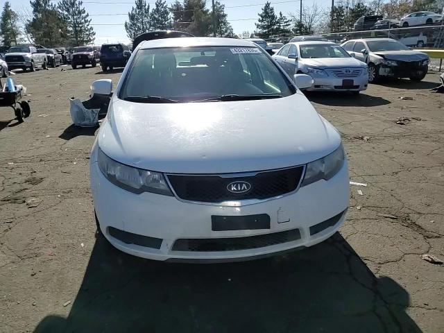 2010 Kia Forte - Image 10