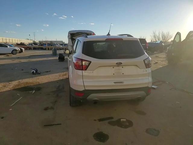 2018 Ford Escape - Image 12