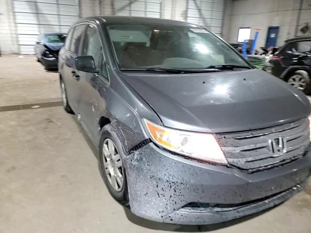2012 Honda Odyssey - Image 12