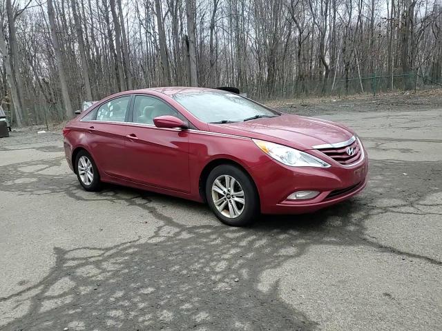 2013 Hyundai Sonata - Image 11