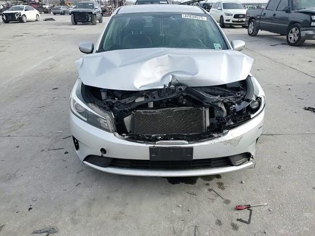 2017 Kia Forte - Image 11