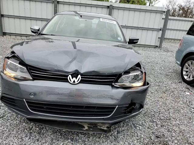 2014 Volkswagen Jetta - Image 11