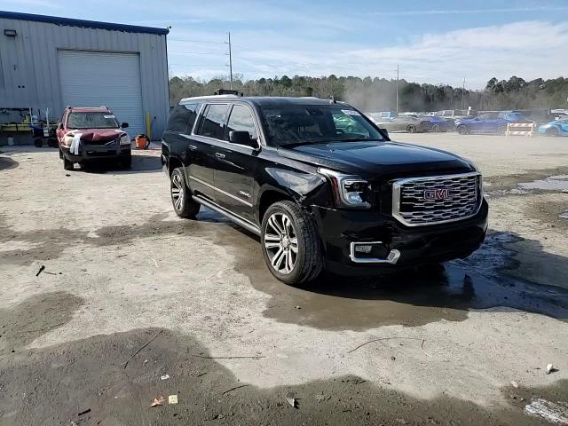 2019 GMC Yukon - Image 14