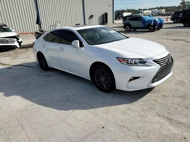 2018 Lexus ES - Image 11
