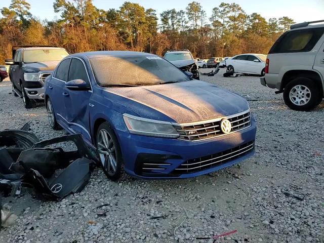 2017 Volkswagen Passat - Image 13