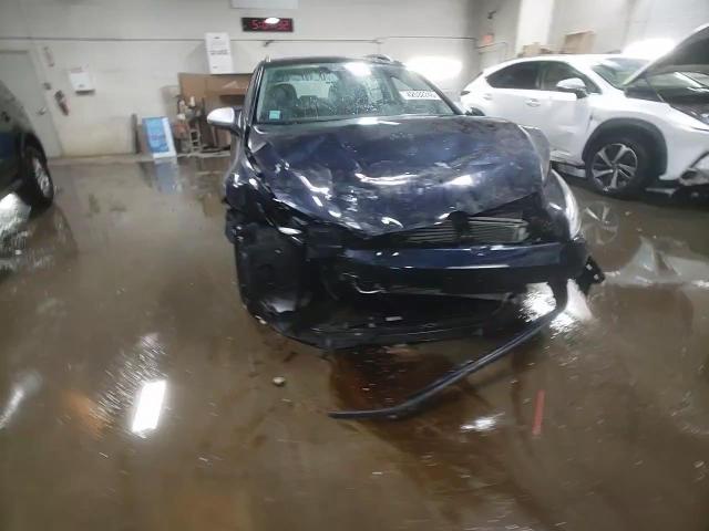 2017 Volkswagen Golf - Image 13