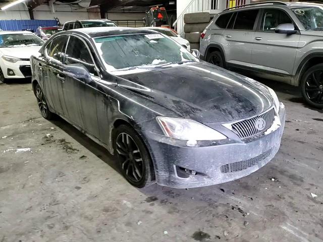 2010 Lexus IS - Image 11