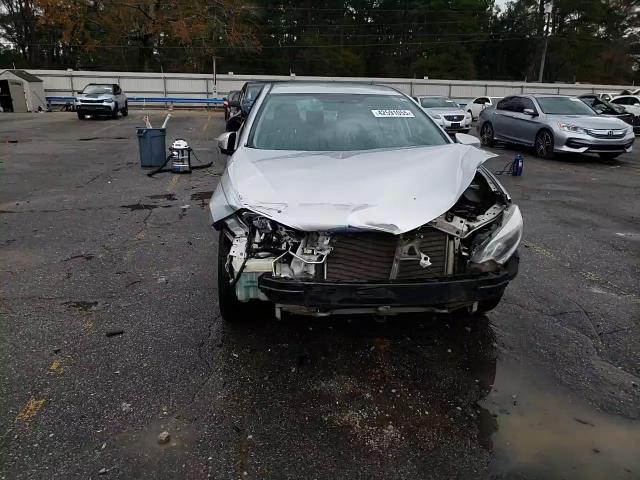 2016 Toyota Corolla - Image 13