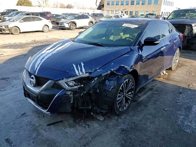 2017 Nissan Maxima - Image 13