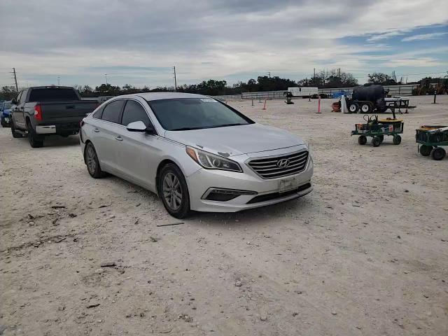 2015 Hyundai Sonata - Image 10