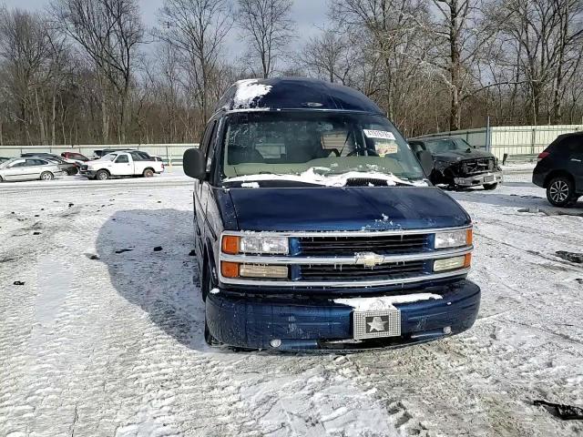 2000 Chevrolet Express - Image 11