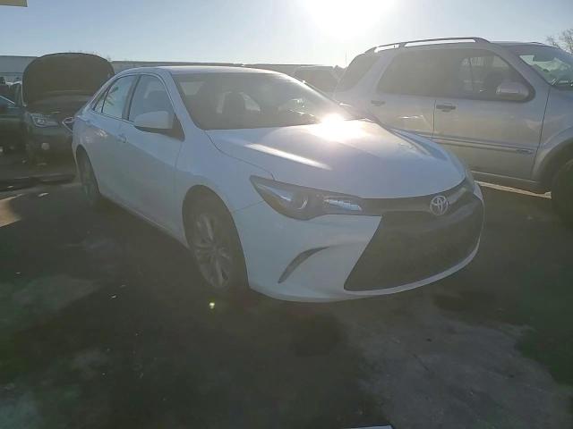 2015 Toyota Camry - Image 10