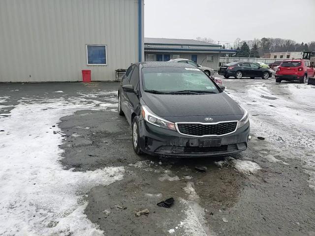 2018 Kia Forte - Image 11