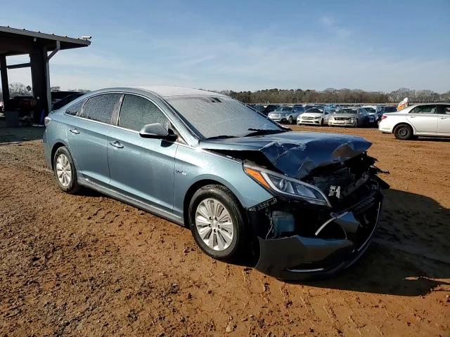 2016 Hyundai Sonata - Image 10