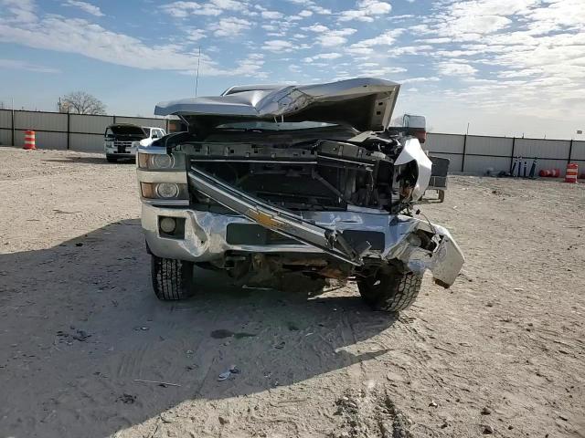 2016 Chevrolet Silverado - Image 10