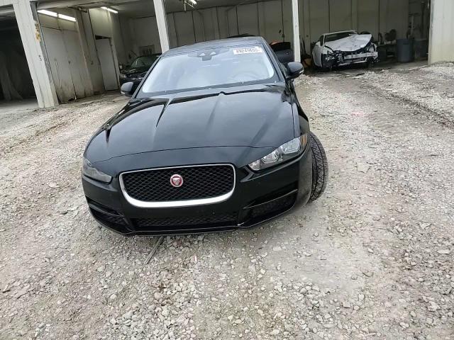 2017 Jaguar XE - Image 13
