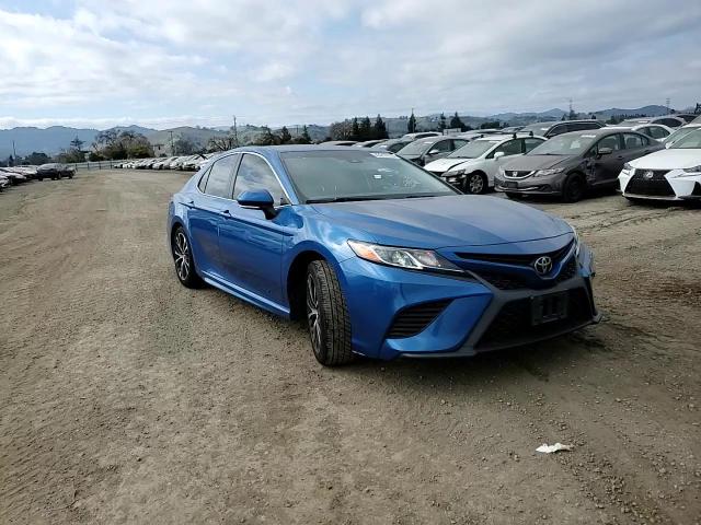 2018 Toyota Camry - Image 10